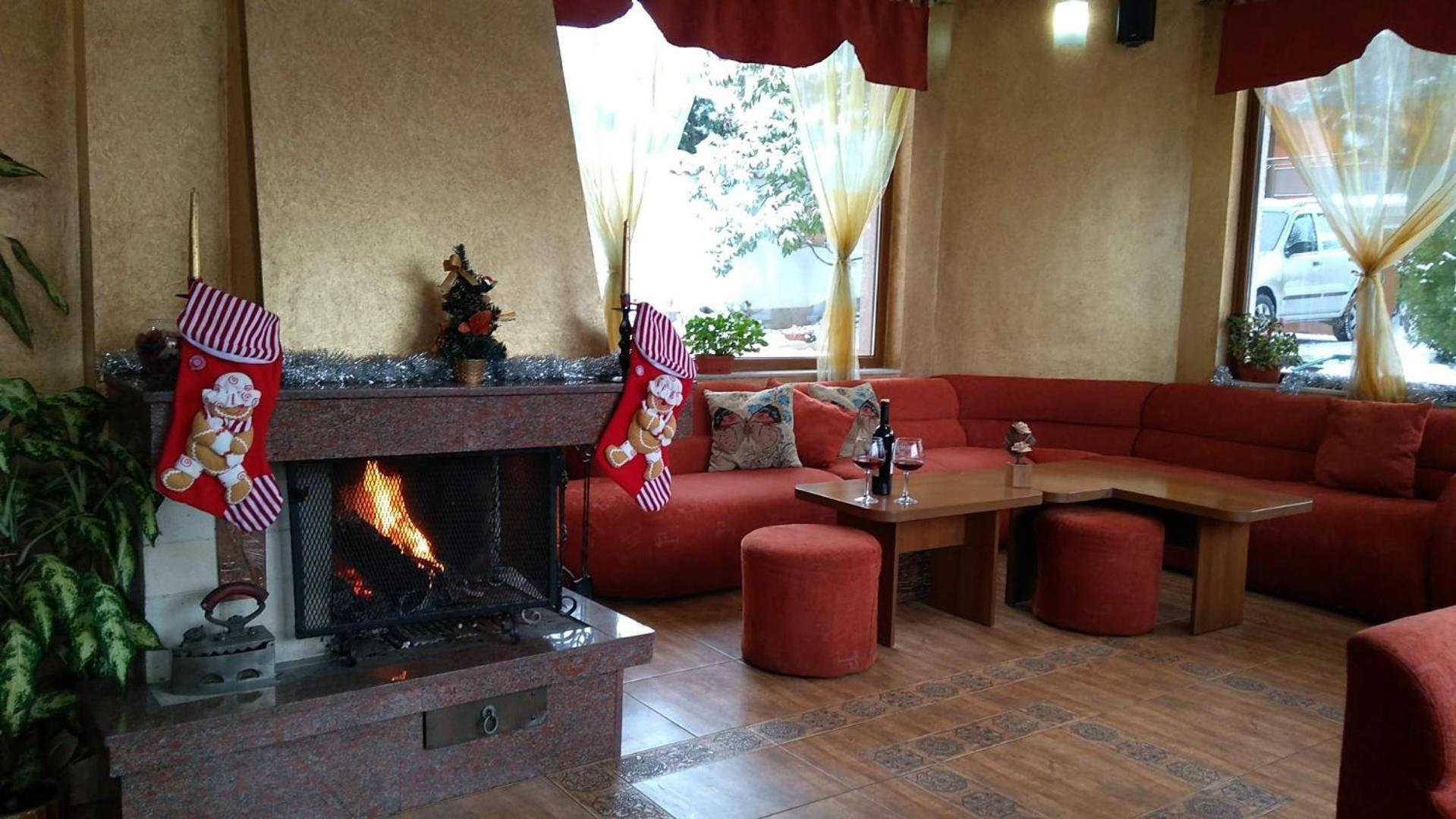 Family Hotel Emaly 1 Bankya Exterior foto